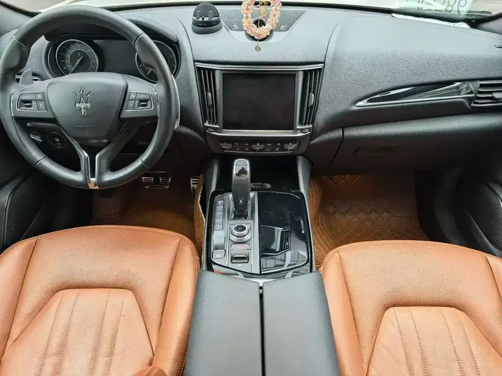 Maserati Levante — фото 9