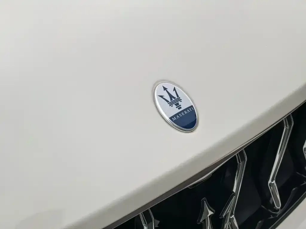 Maserati Levante — фото 2