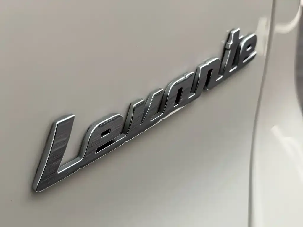 Maserati Levante — фото 6