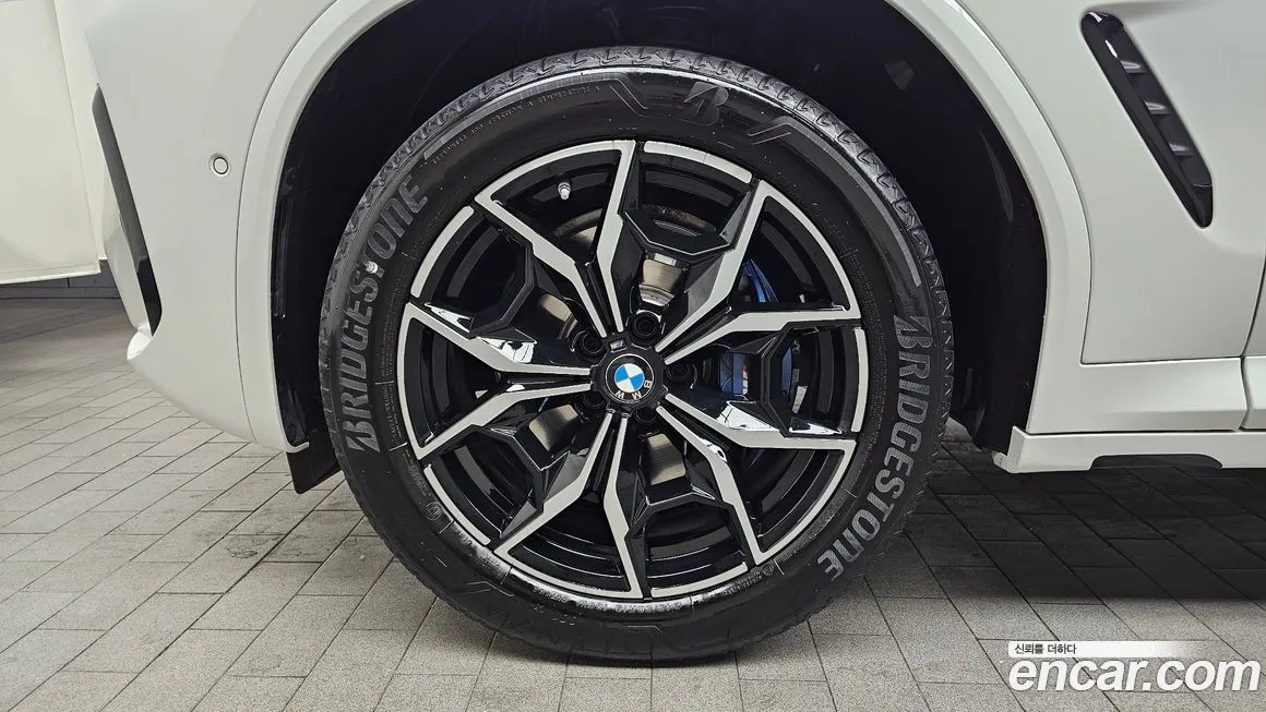 BMW X4 2024 из KR, фото 3