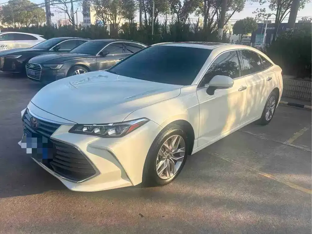 Toyota Avalon 2021 из CN, фото 1