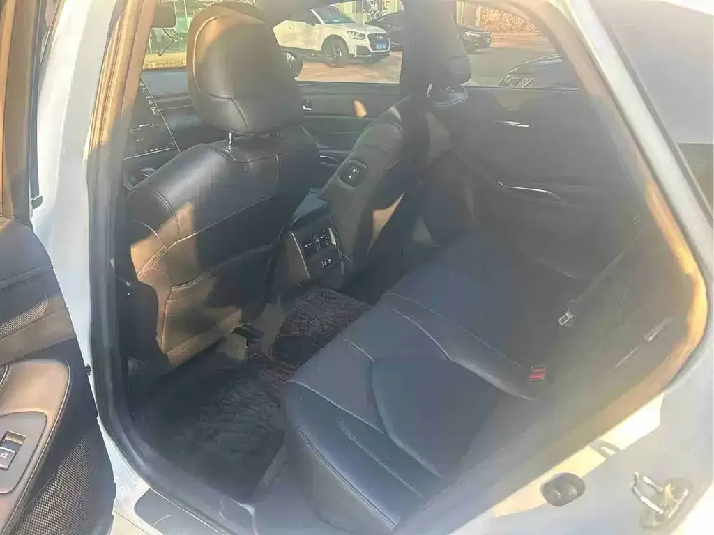 Toyota Avalon 2021 из CN, фото 6