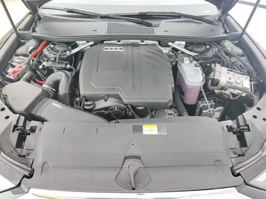 Audi A6L 2023 из CN, фото 8