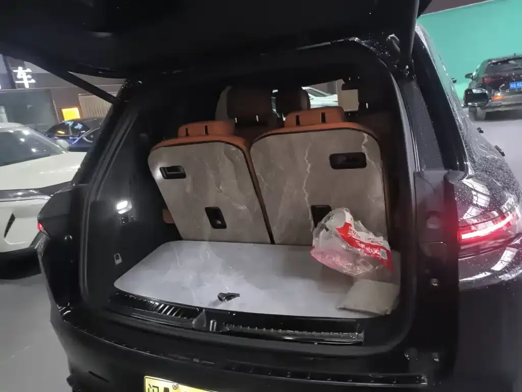 Li Auto L8 2023 из CN, фото 6