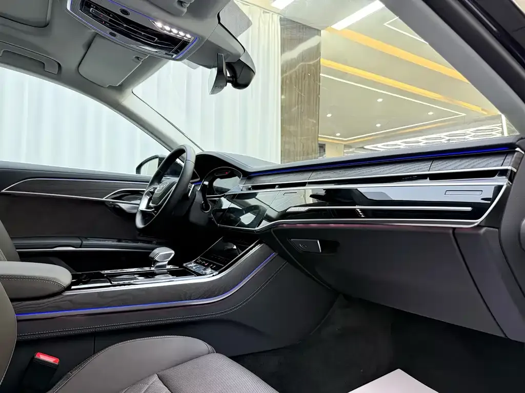 Audi A8 2025 из CN, фото 9