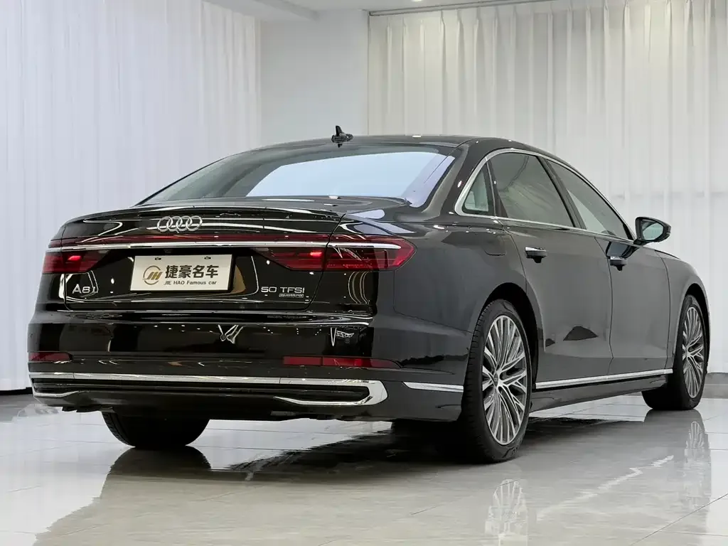 Audi A8 2025 из CN, фото 3