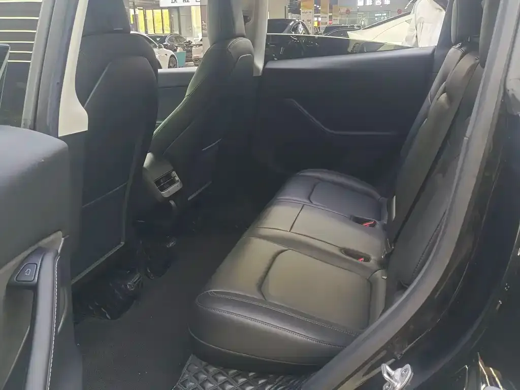 Tesla Model Y 2022 из CN, фото 3