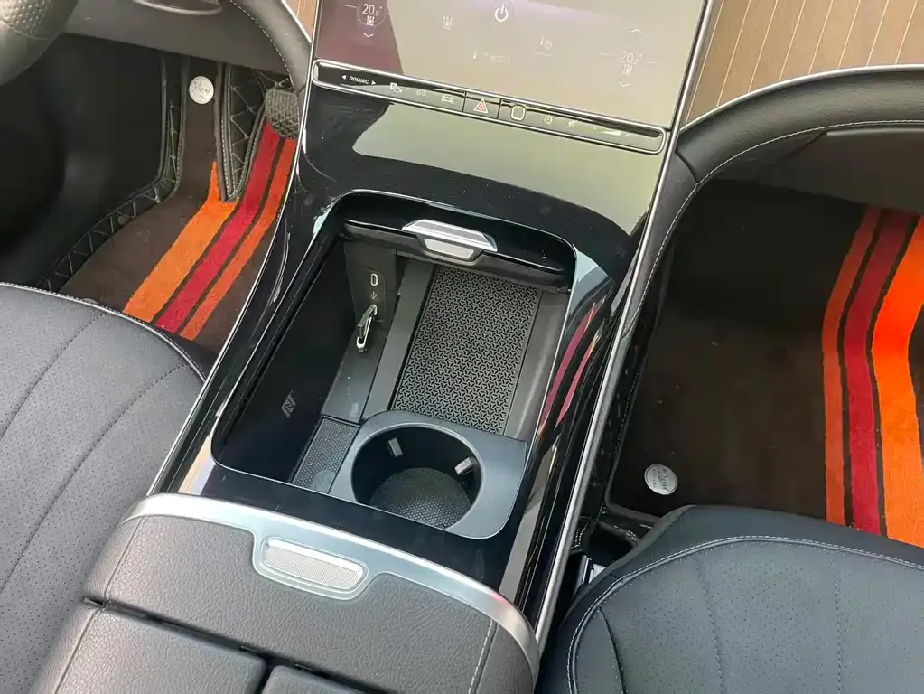 Mercedes-Benz EQE SUV 2025 из CN, фото 8