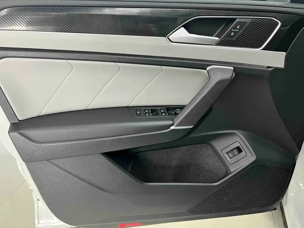 Volkswagen Tayron 2023 из CN, фото 9
