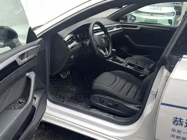 Volkswagen CC 2024 из CN, фото 6