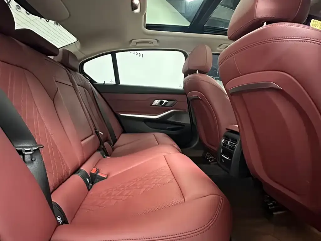 BMW 3 Series 2023 из CN, фото 3