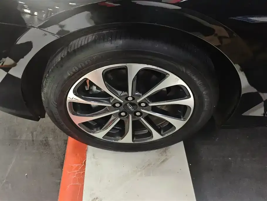 Lincoln Z 2023 из CN, фото 6