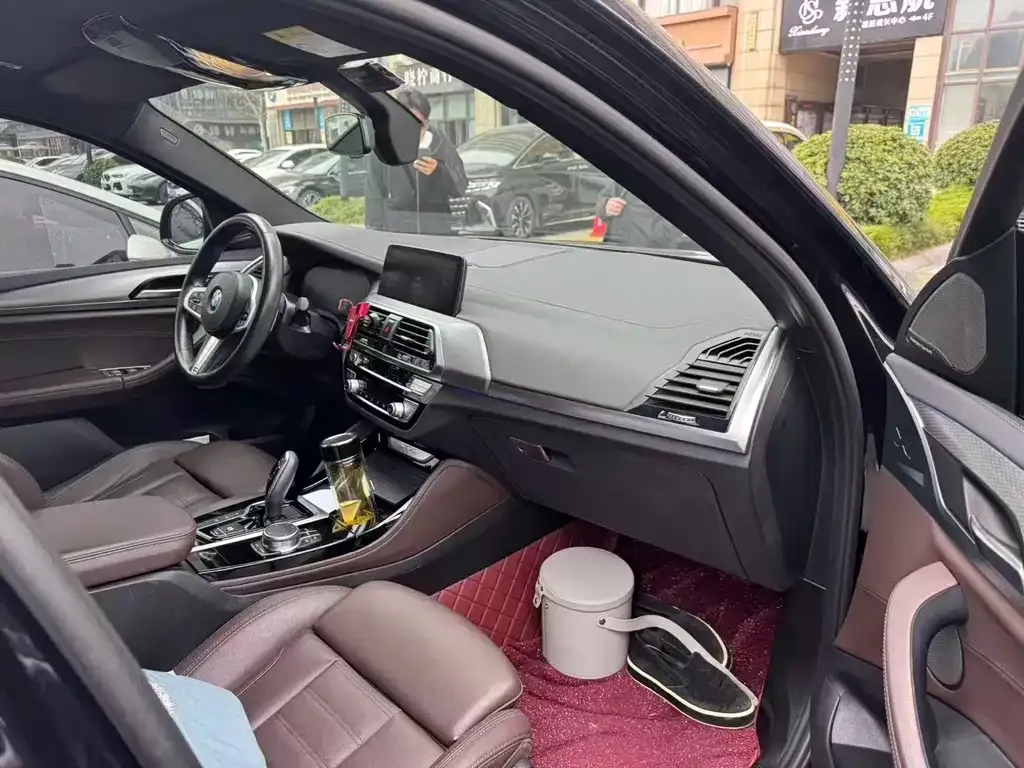 BMW X4 2021 из CN, фото 2