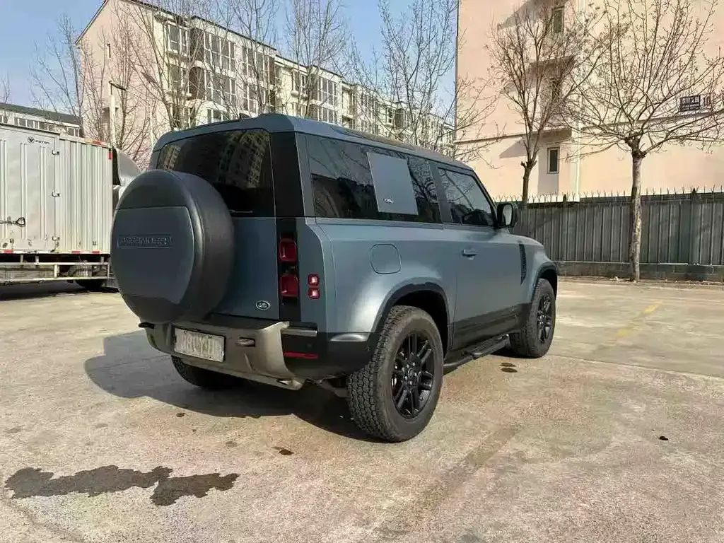 Land Rover Defender — фото 9