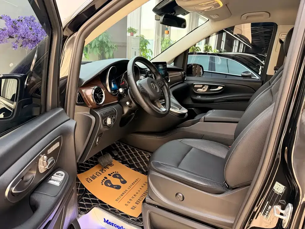 Mercedes-Benz V-Class 2022 из CN, фото 10