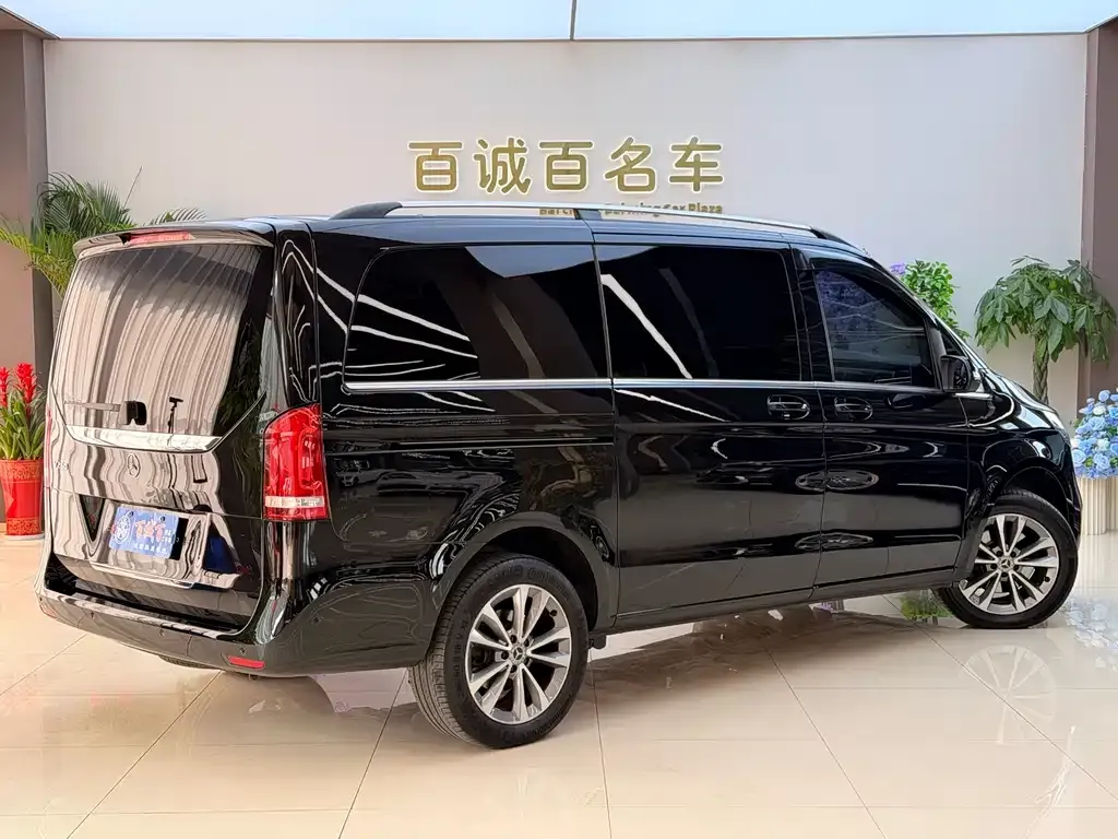 Mercedes-Benz V-Class 2022 из CN, фото 3