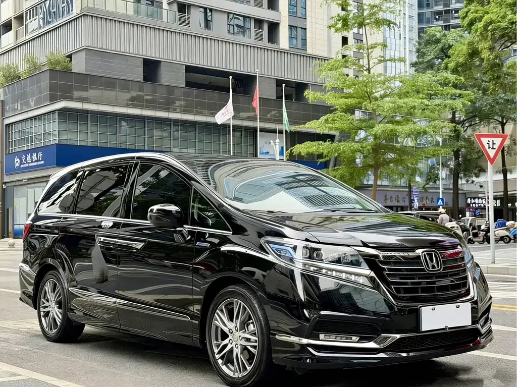 Honda Elysion 2021 из CN, фото 7