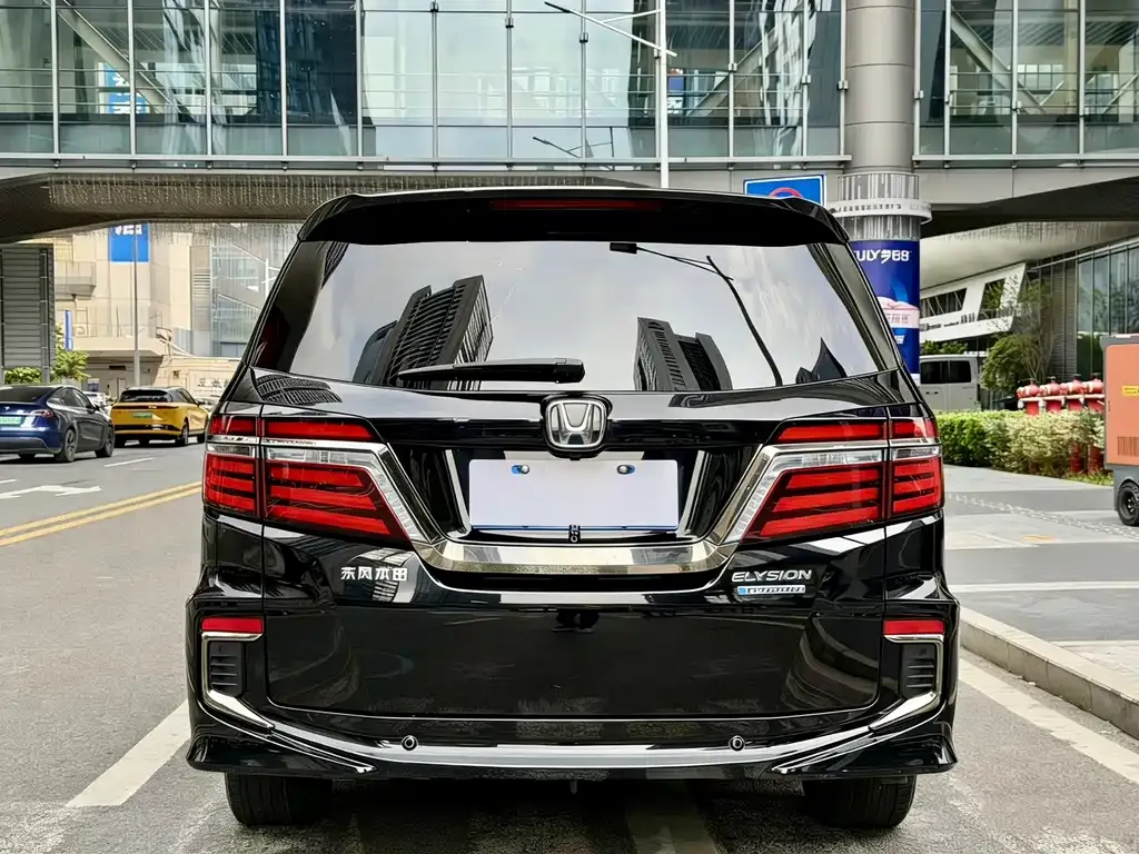 Honda Elysion 2021 из CN, фото 3