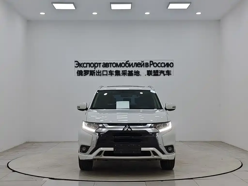 Mitsubishi Outlander 2022 из CN, фото 5