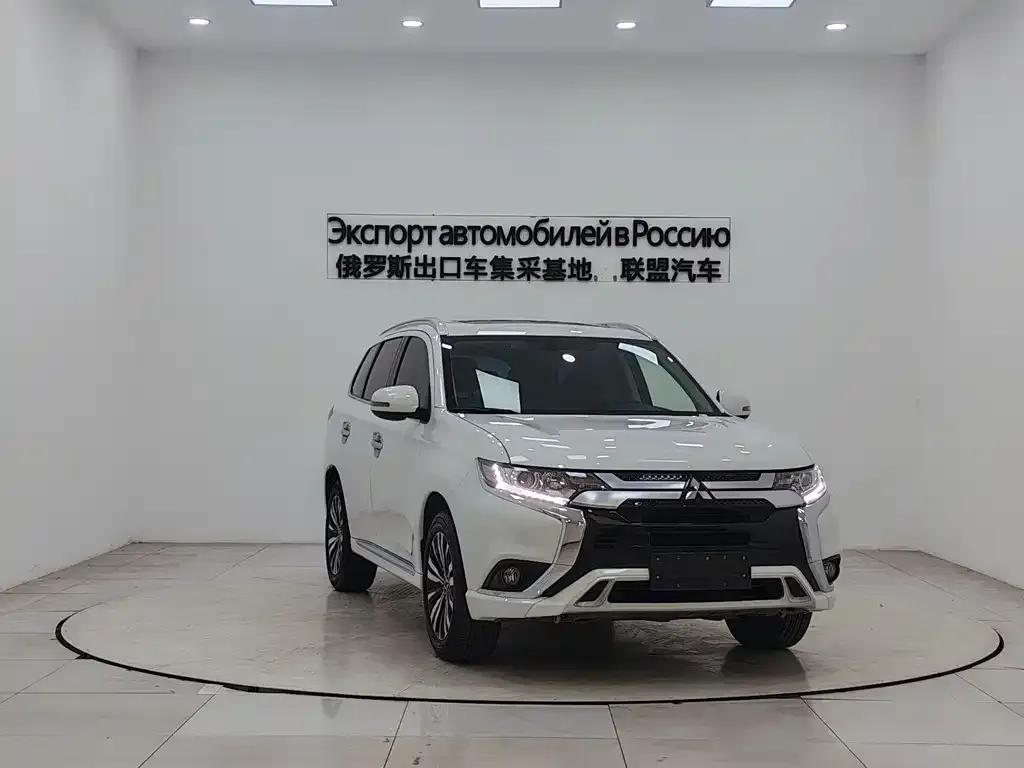 Mitsubishi Outlander 2022 из CN, фото 7