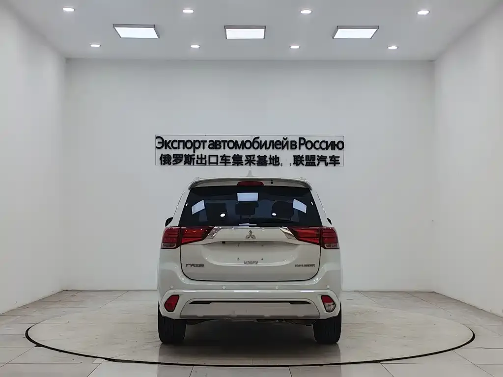 Mitsubishi Outlander 2022 из CN, фото 3