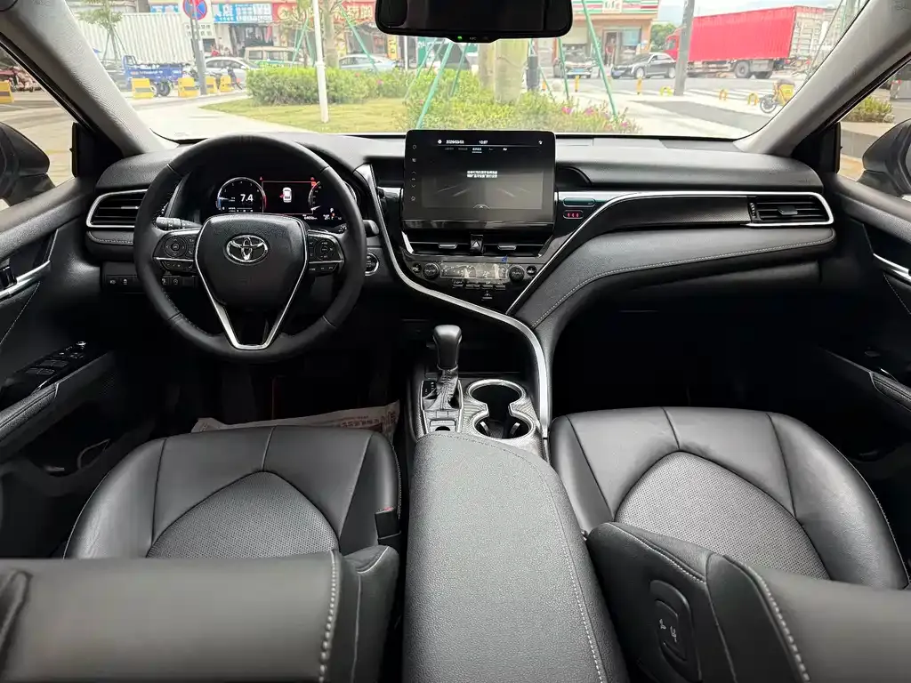 Toyota Camry 2022 из CN, фото 3