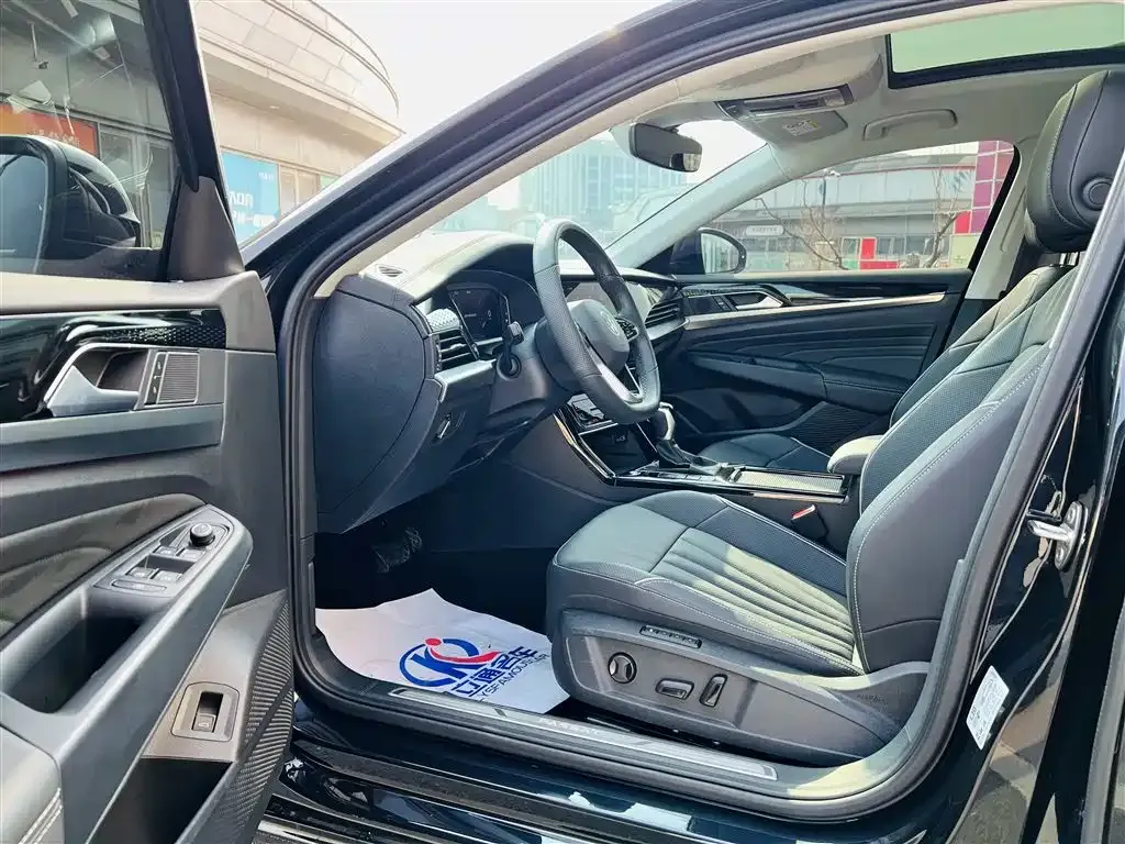 Volkswagen Passat 2024 из CN, фото 9