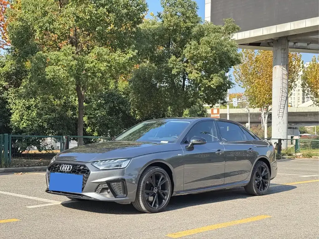 Audi A4L 2022 из CN, фото 1