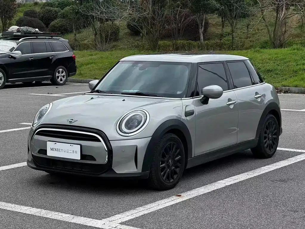 MINI Cooper (3-door) 2023 из CN, фото 1