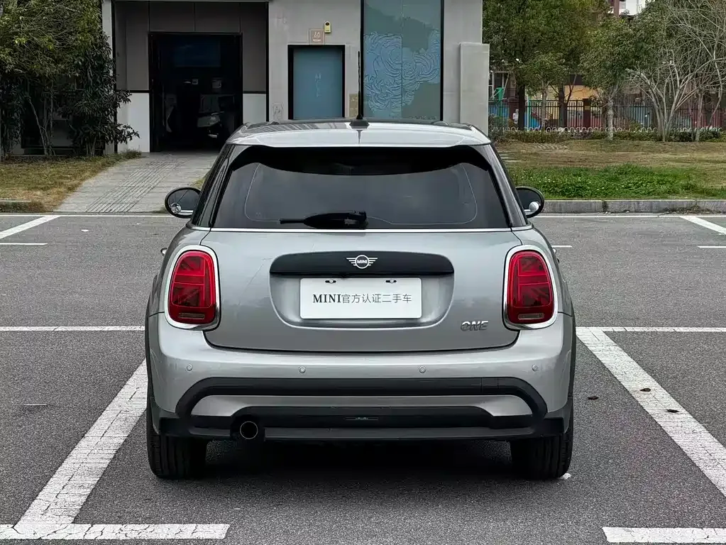 MINI Cooper (3-door) 2023 из CN, фото 4