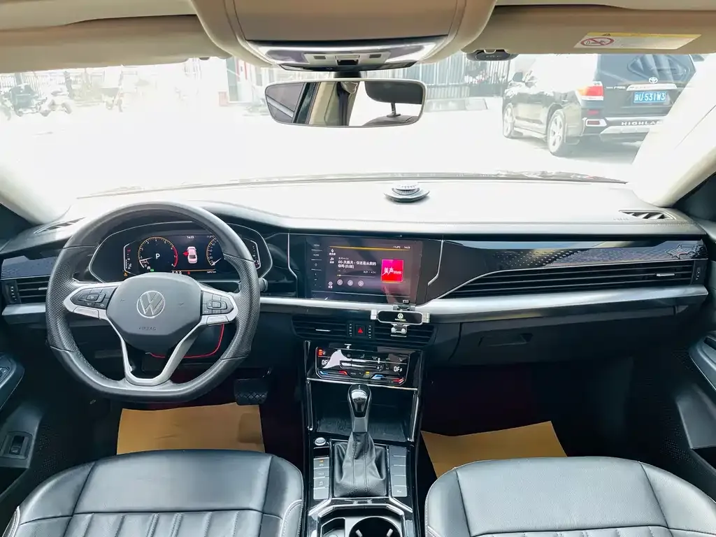 Volkswagen Passat — фото 8