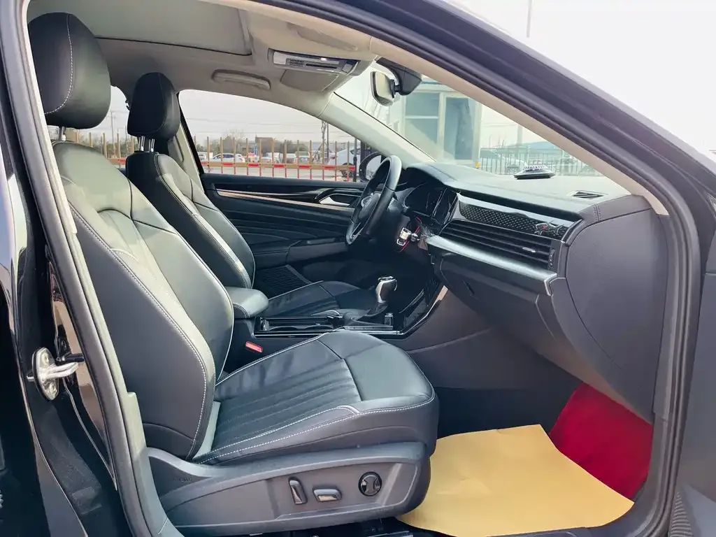 Volkswagen Passat — фото 4