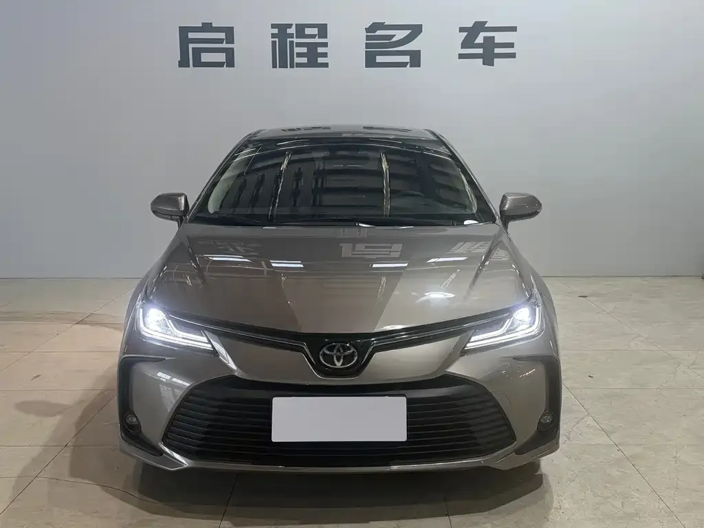 Toyota Corolla 2023 из CN, фото 2