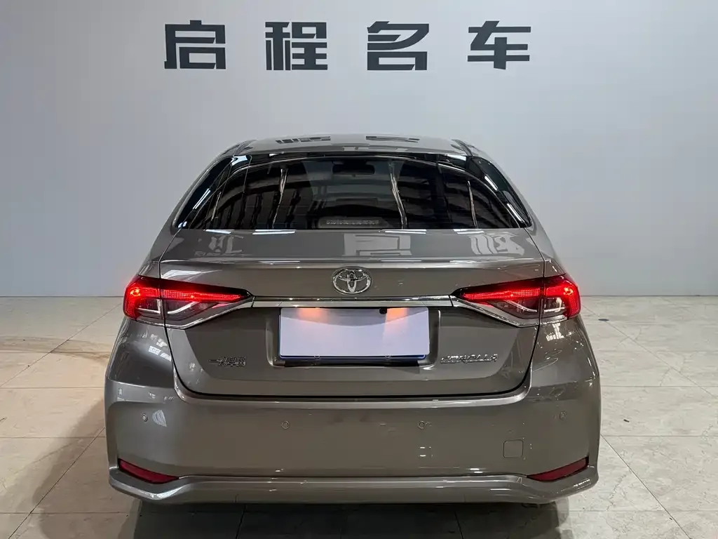 Toyota Corolla 2023 из CN, фото 4