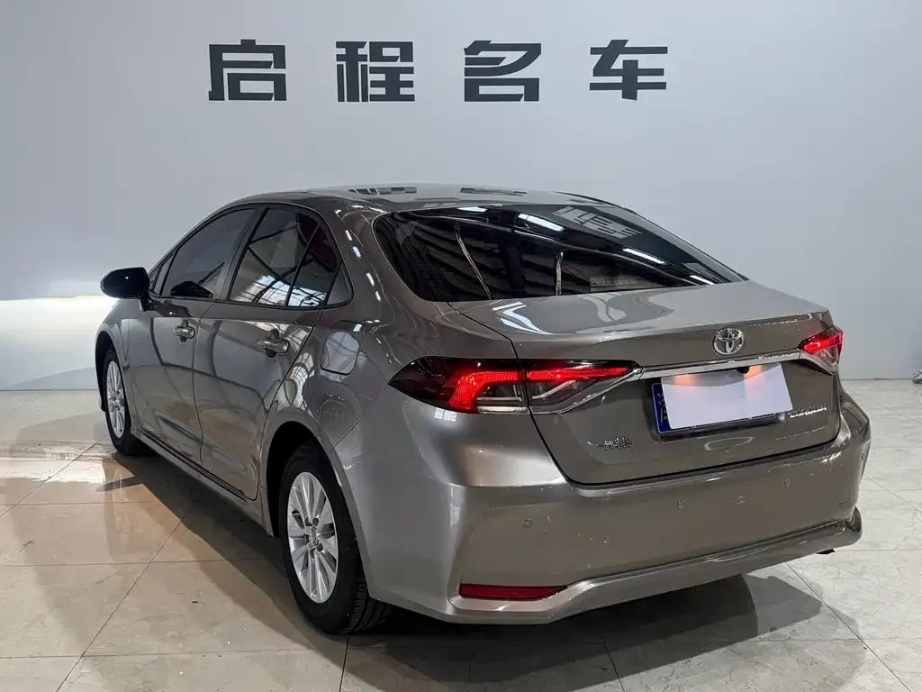 Toyota Corolla 2023 из CN, фото 5