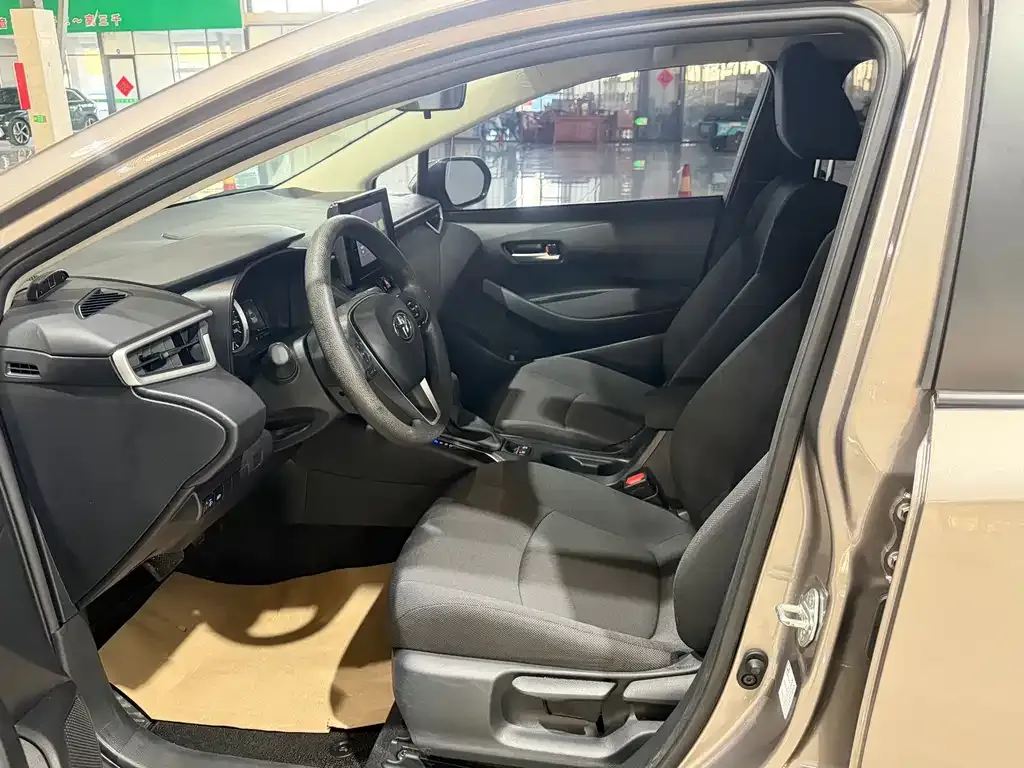 Toyota Corolla 2023 из CN, фото 7