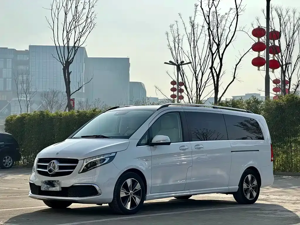 Mercedes-Benz V-Class 2022 из CN, фото 1