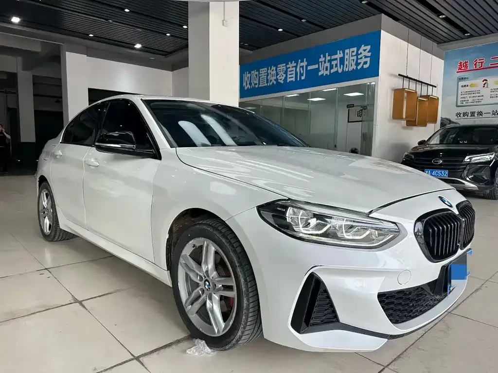 BMW 1 Series 2022 из CN, фото 4