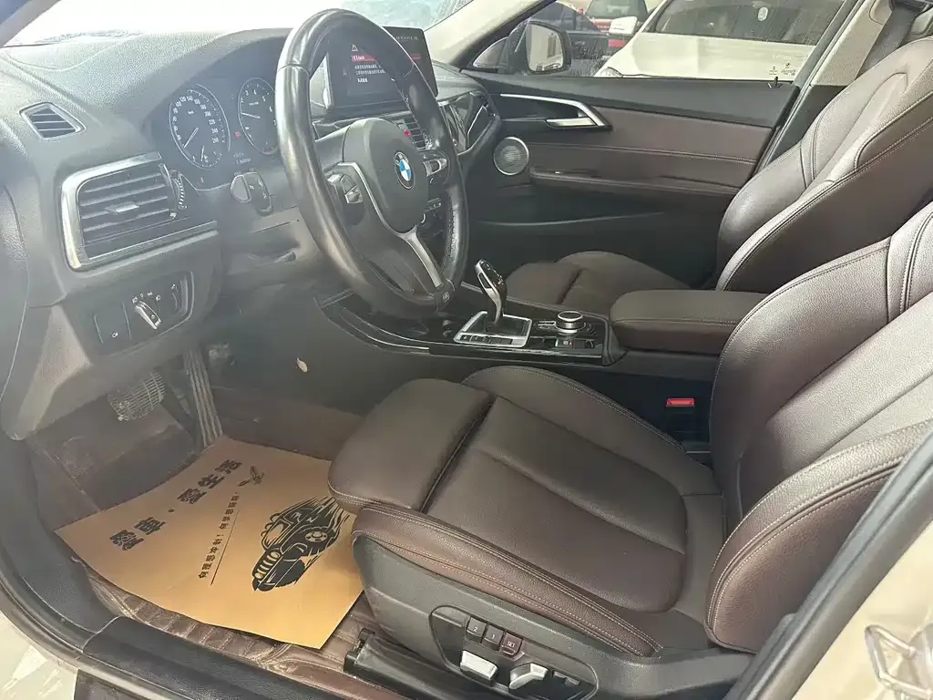 BMW 1 Series 2022 из CN, фото 2