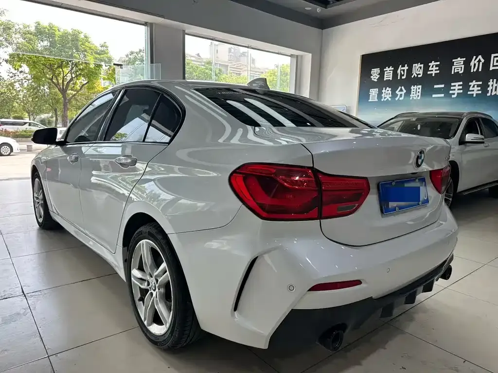 BMW 1 Series 2022 из CN, фото 6