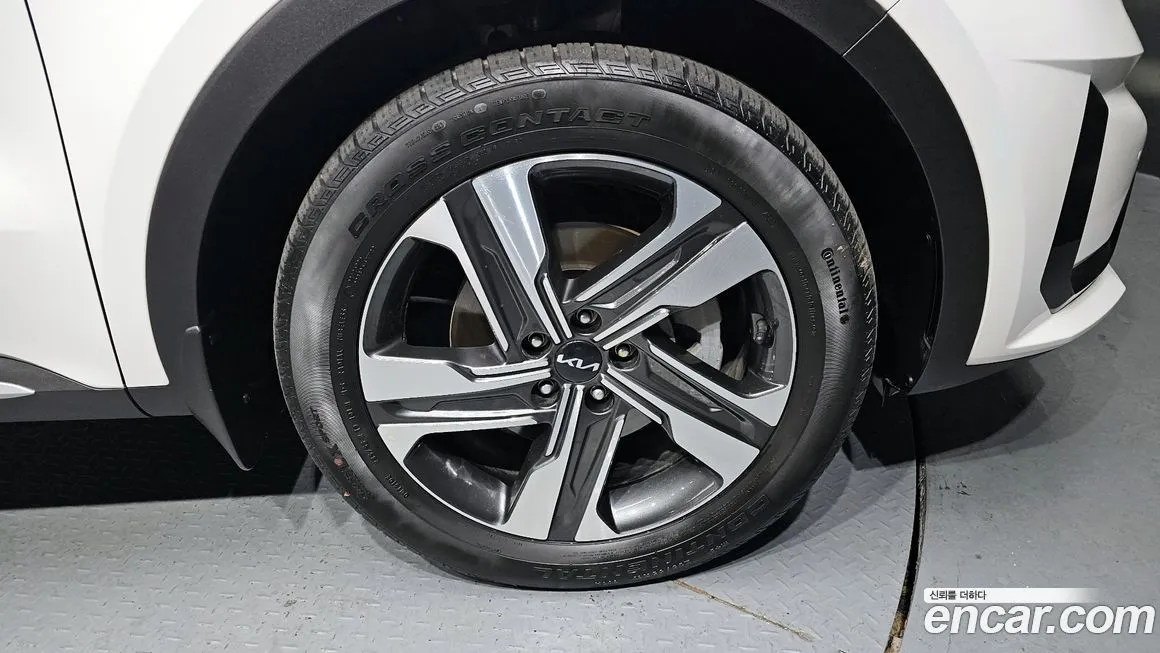 Kia Sorento — фото 7