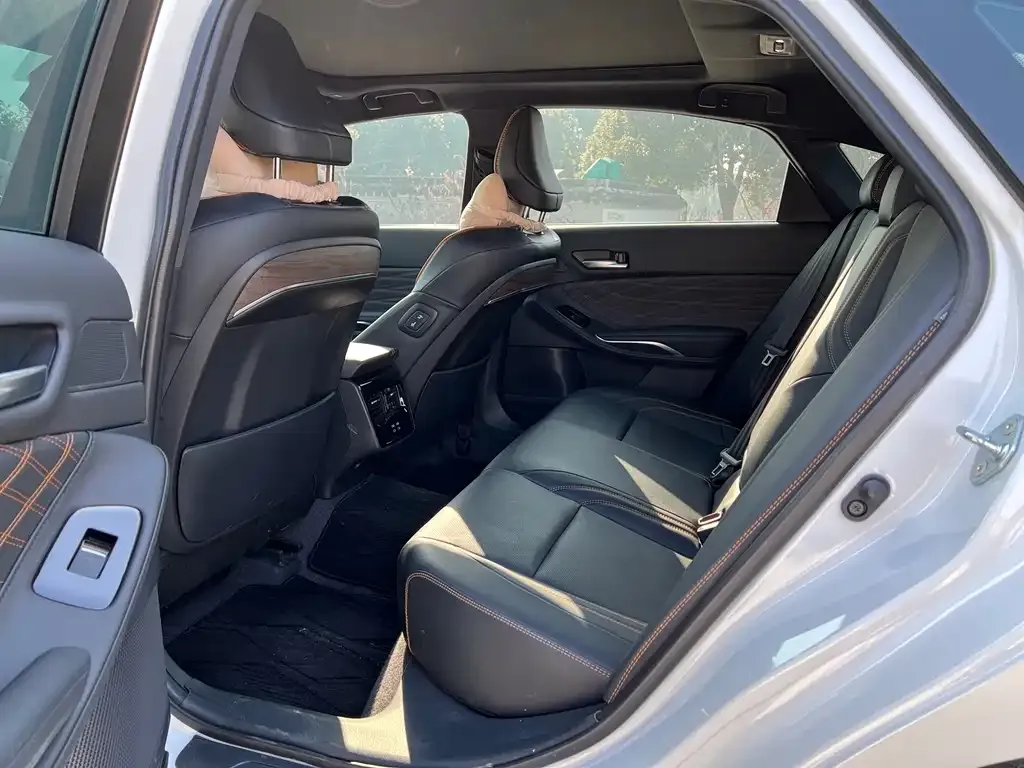 Toyota Avalon 2025 из CN, фото 3