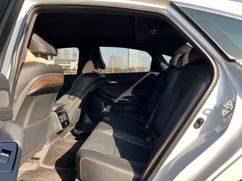 Toyota Avalon 2025 из CN, фото 6