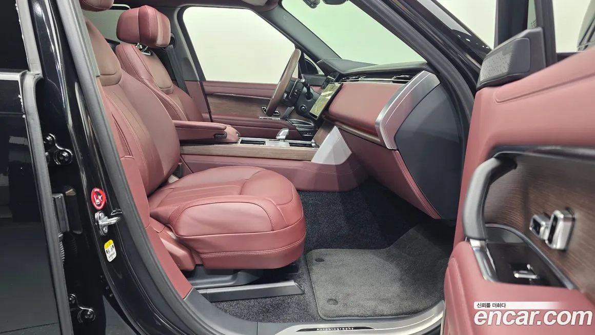 Land Rover Range Rover 2025 из KR, фото 4