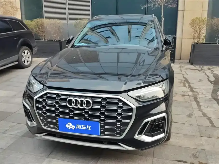 Audi Q5L 2022 из CN, фото 2