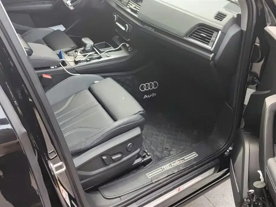 Audi Q5L 2022 из CN, фото 9