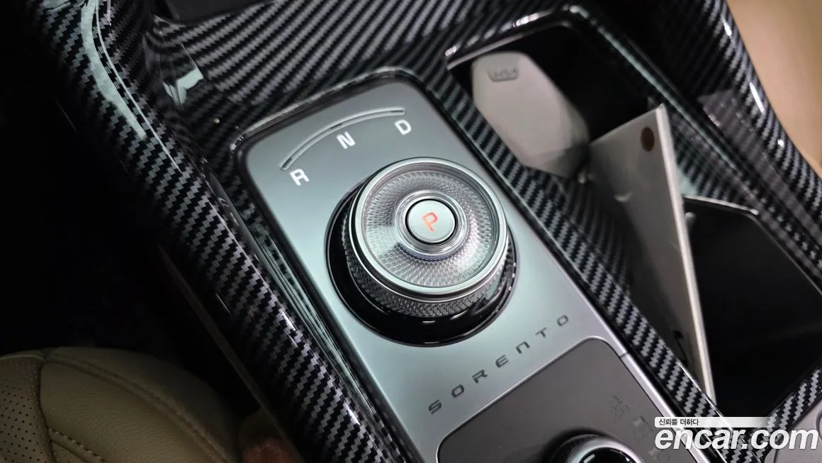 Kia Sorento — фото 9