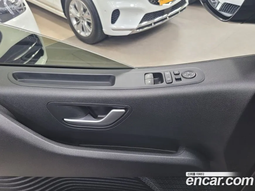 Hyundai Staria 2024 из KR, фото 3