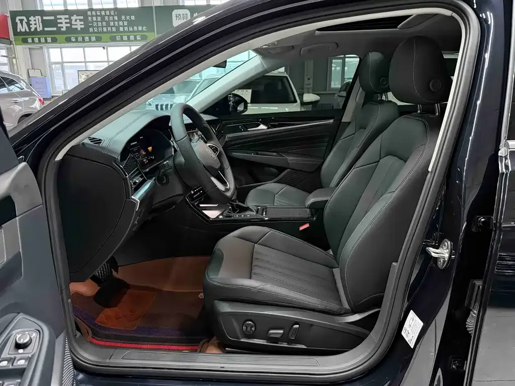Volkswagen Passat 2023 из CN, фото 6