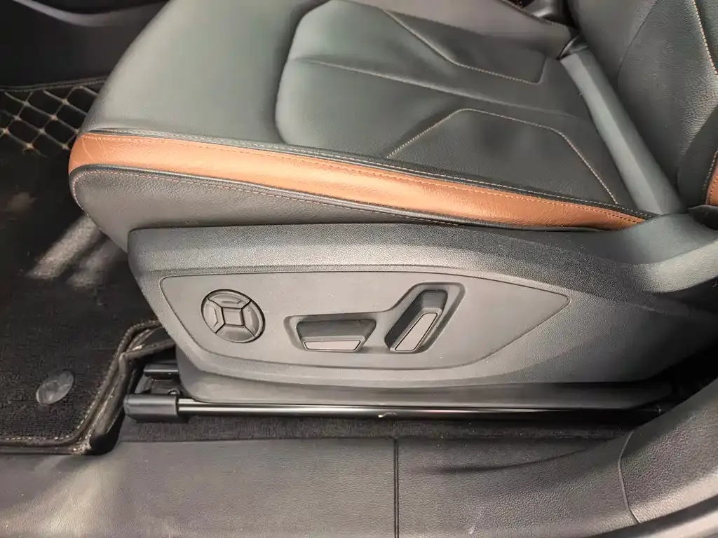 Audi Q3 2022 из CN, фото 10